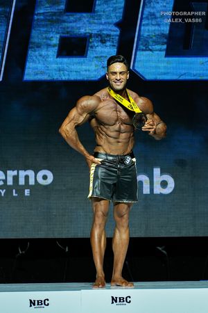 MAN'S PHYSIQUE +179